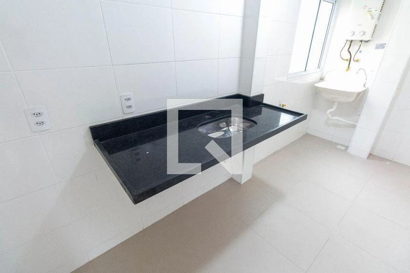 2-bedroom apartment in a building with a gym — photo 46