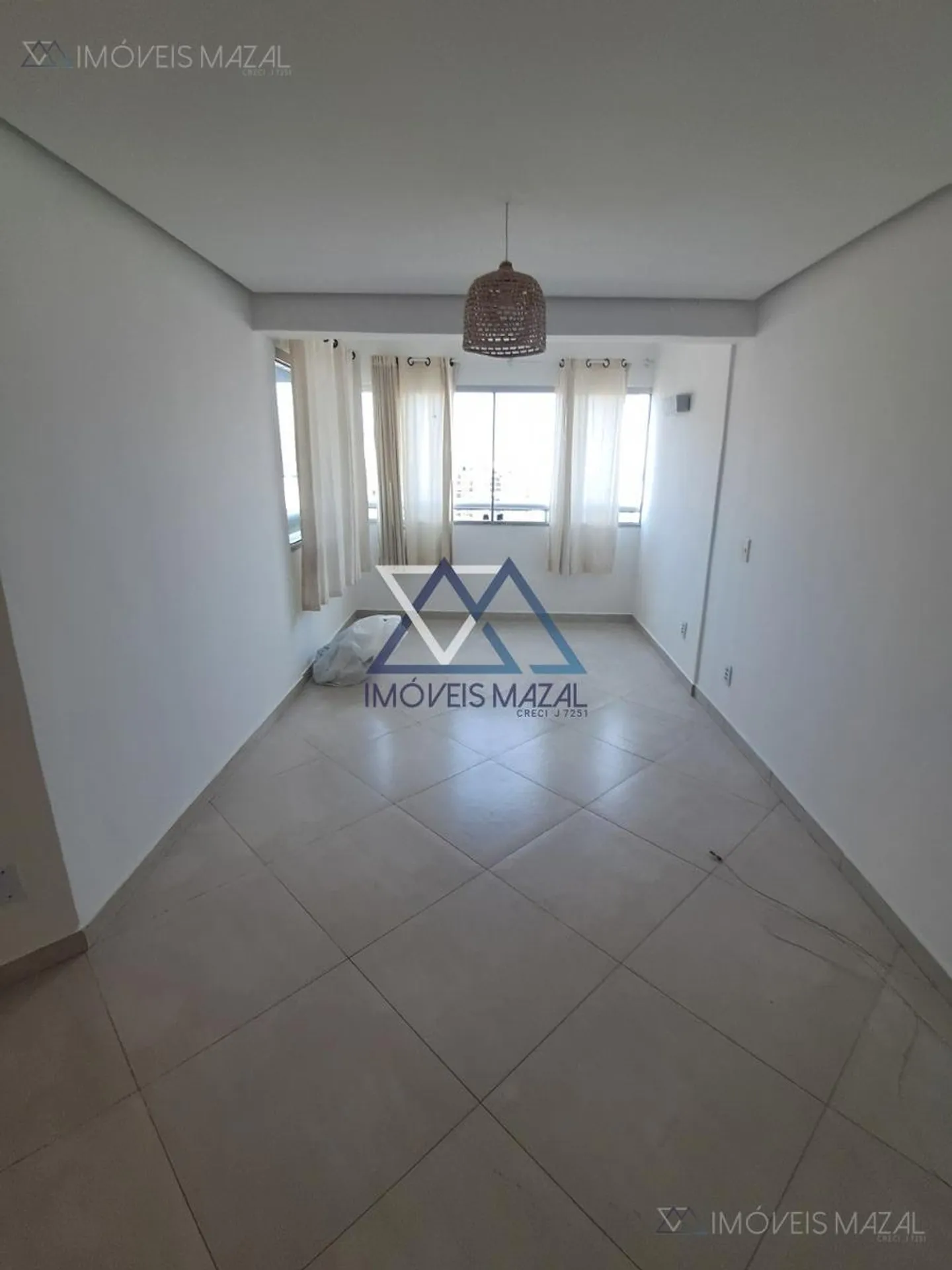 Rental apartment with 3 bedrooms and 4 bathrooms — photo 3