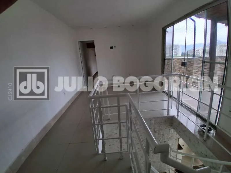 3-bedroom apartment with private balcony and BBQ — photo 38