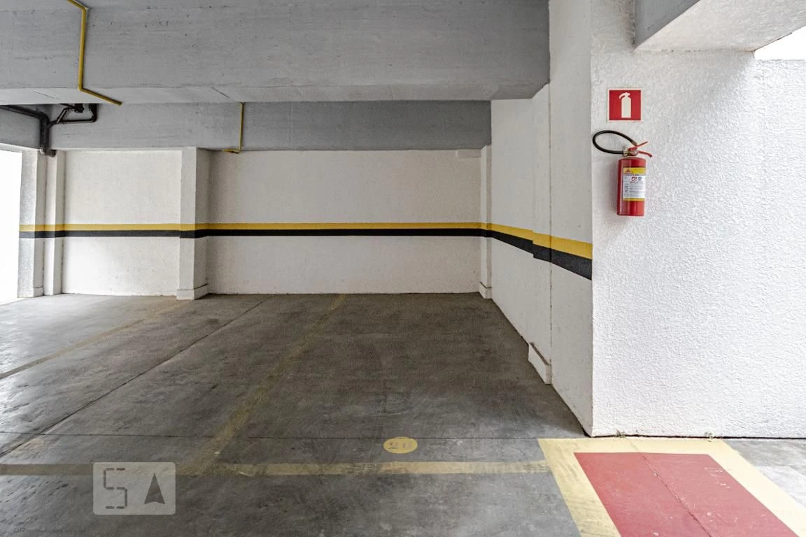 Washing machine in a one-bedroom apartment, 24 m² — photo 9