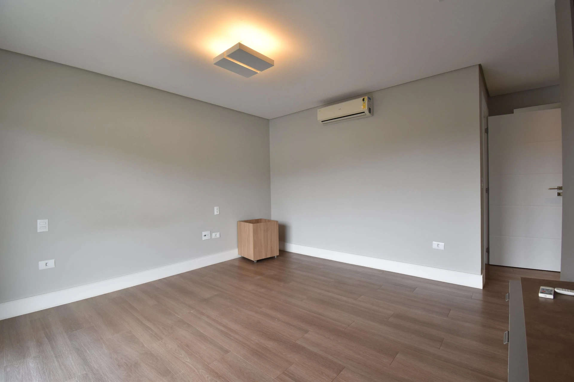 House, 411 m², with a bathtub — photo 34