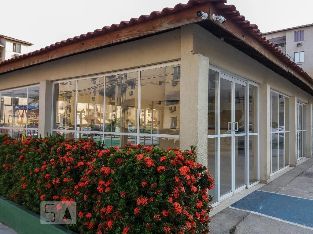 Квартира з 3 спальнями, 1 ванною та спільним басейном — photo 24