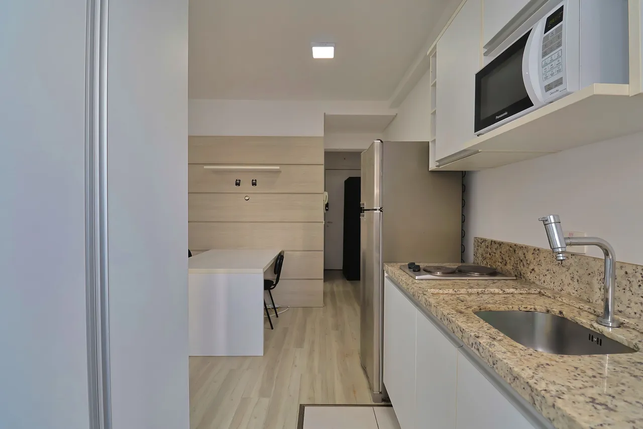 Apartamento amueblado de 1 dormitorio con cocina compacta — photo 5