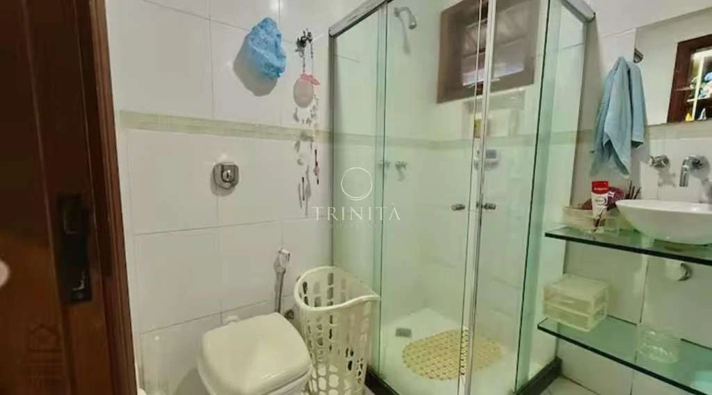 Furnished house with 7 bedrooms and 9 bathrooms — photo 15