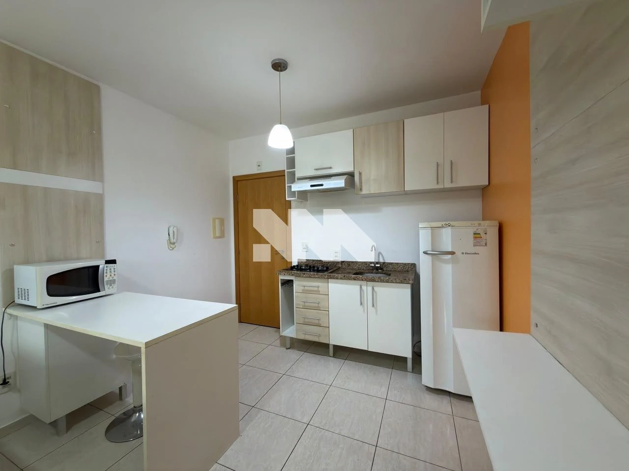 Home office in a one-bedroom apartment, 26 m² — photo 6