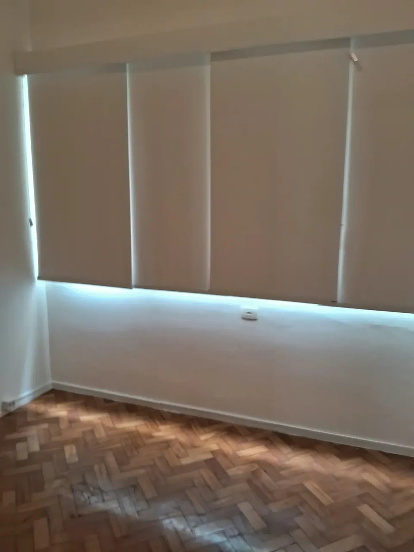 Apartment on the 5th floor with wood or laminate floors — photo 10