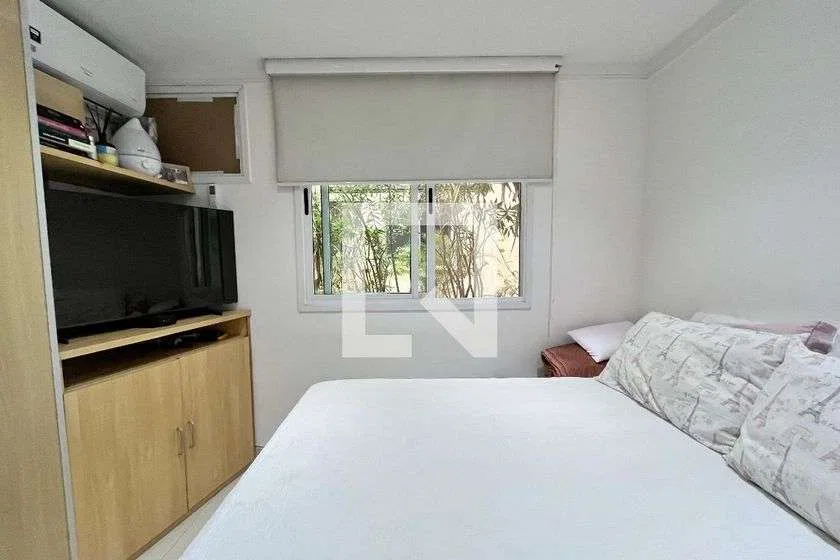 45 m² furnished apartment with 1 bedroom and balcony — photo 3