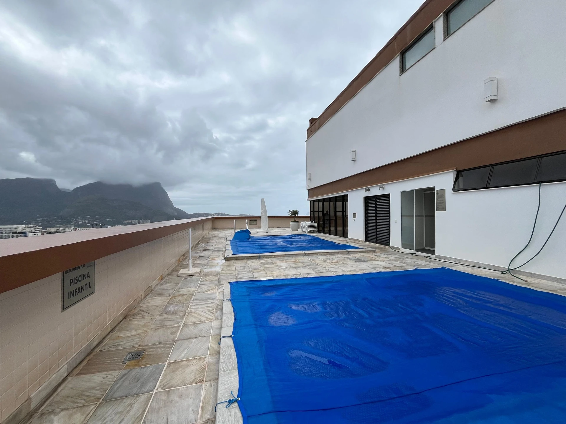 Mountain view in a 2-bedroom apartment, 70 m² — photo 15