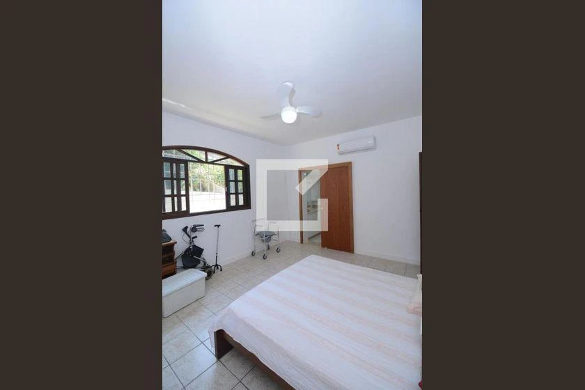 Дом 600 м² с 4 спальнями и 5 парковочными местами — photo 7
