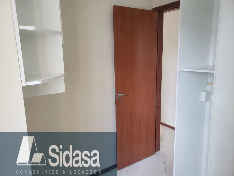 Unfurnished 3-bedroom apartment with a closed kitchen — photo 19