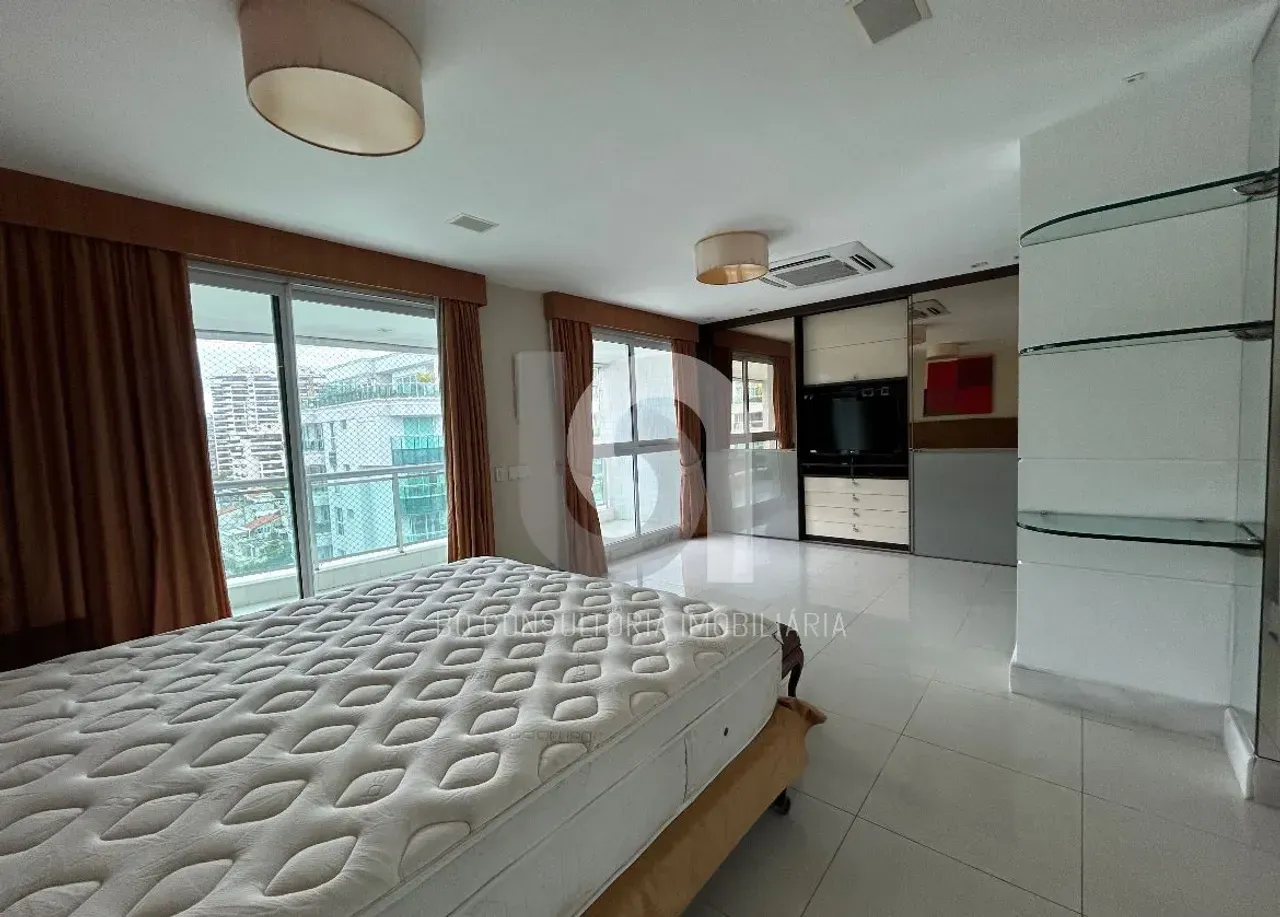 Furnished 580 m² apartment with 4 bedrooms and 5 bathrooms — photo 10