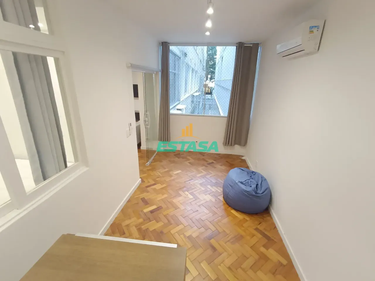 Furnished apartment with 3 bedrooms and 2 bathrooms — photo 20