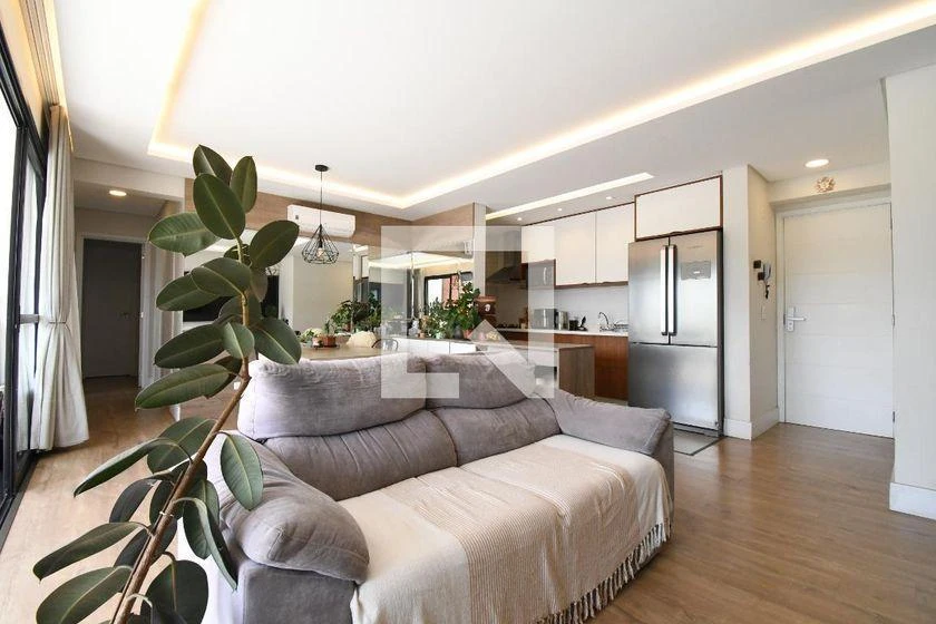 3-bedroom apartment with a home office