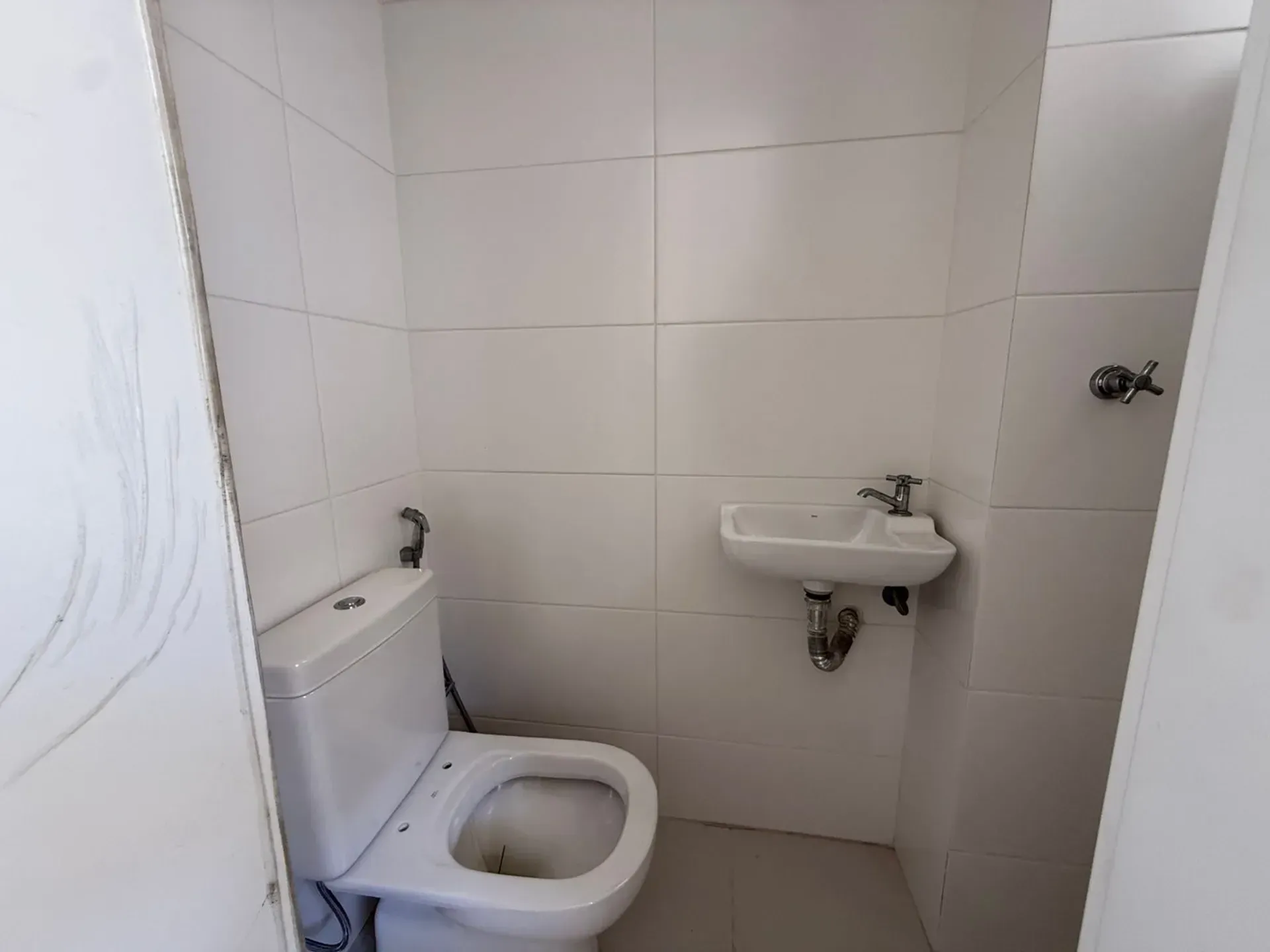 Apartment with balcony, 3 bedrooms and 2 parking spots — photo 28