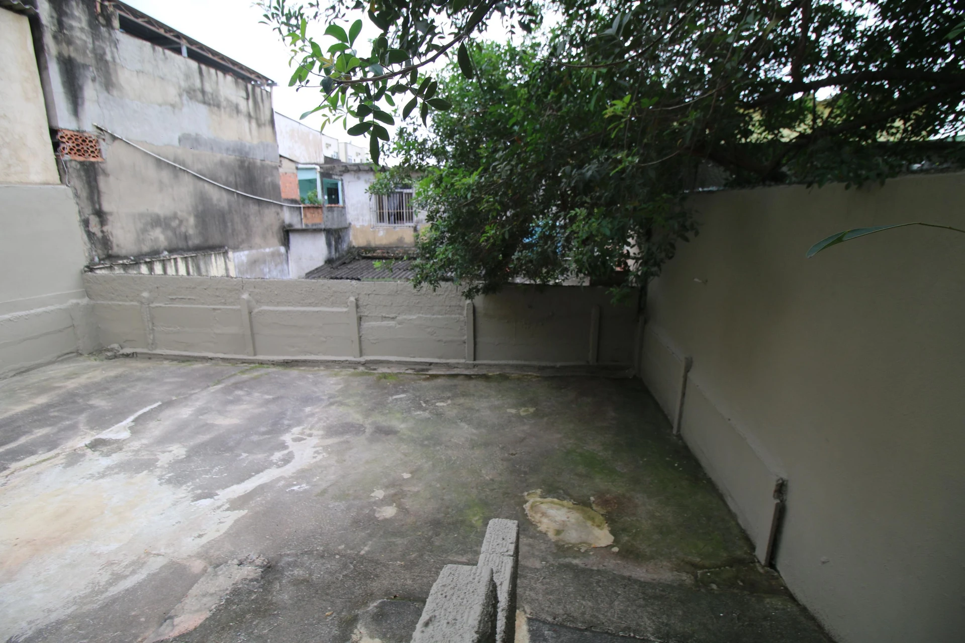 Rental house with 3 bedrooms, balcony and private yard — photo 24