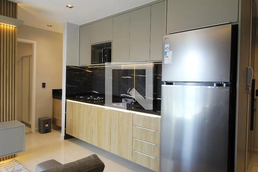 One-bedroom apartment with a mountain view — photo 4