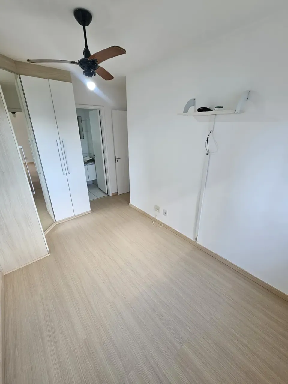 Unfurnished 2-bedroom apartment with 2 bathrooms — photo 8