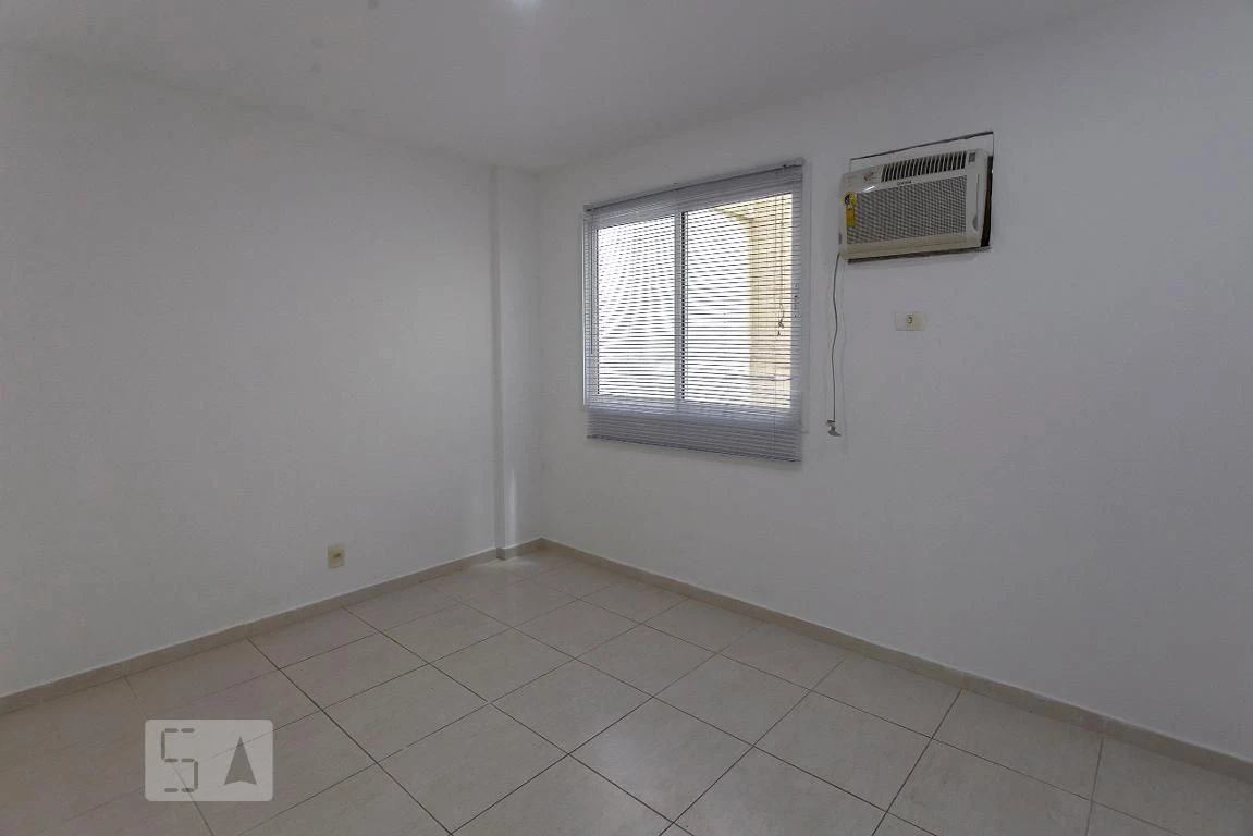 3-bedroom apartment with balcony and 2 parking spots — photo 4