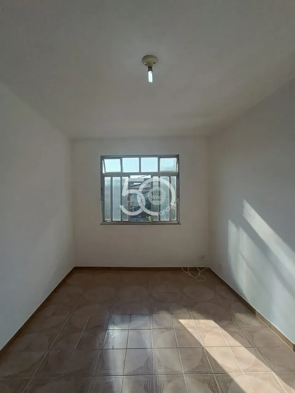 1-bedroom apartment with balcony and a glass shower — photo 6