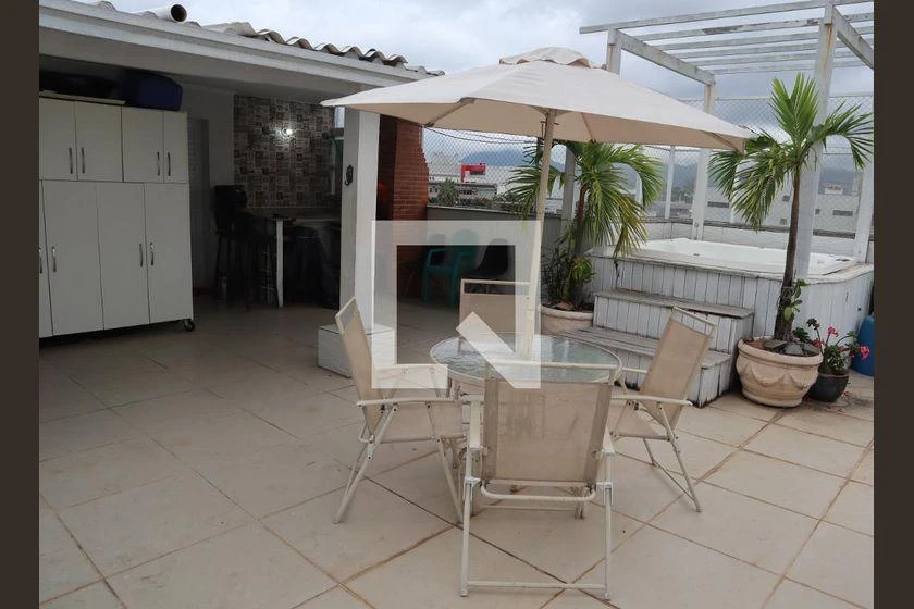 3-bedroom apartment with balcony and 172 m² — photo 49