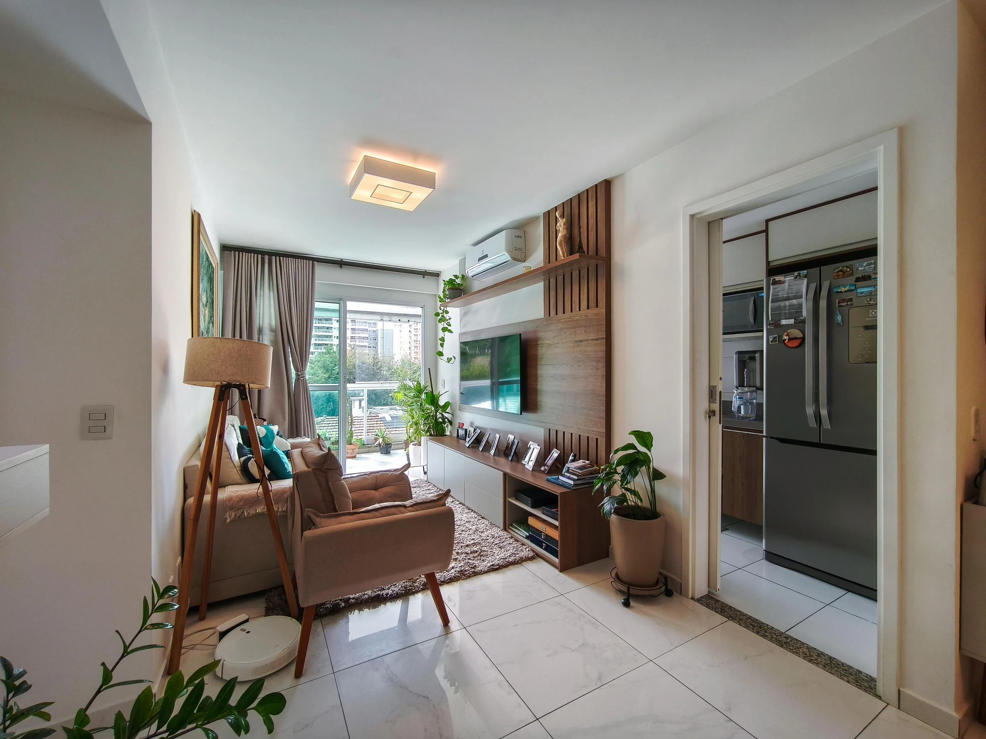 Furnished 2-bedroom apartment with private garden — photo 7