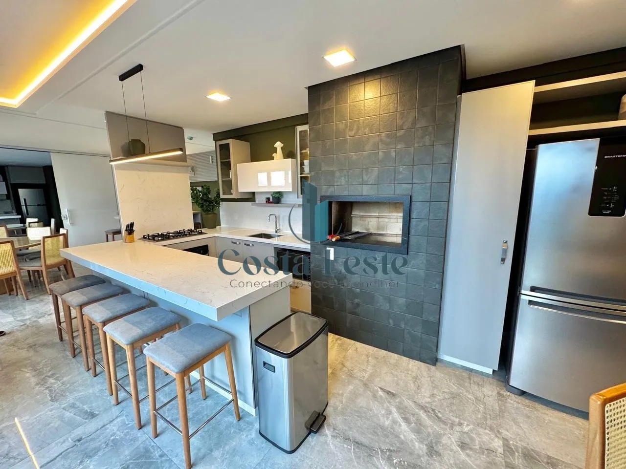 Меблированная квартира 68 м² с остеклённым балконом
