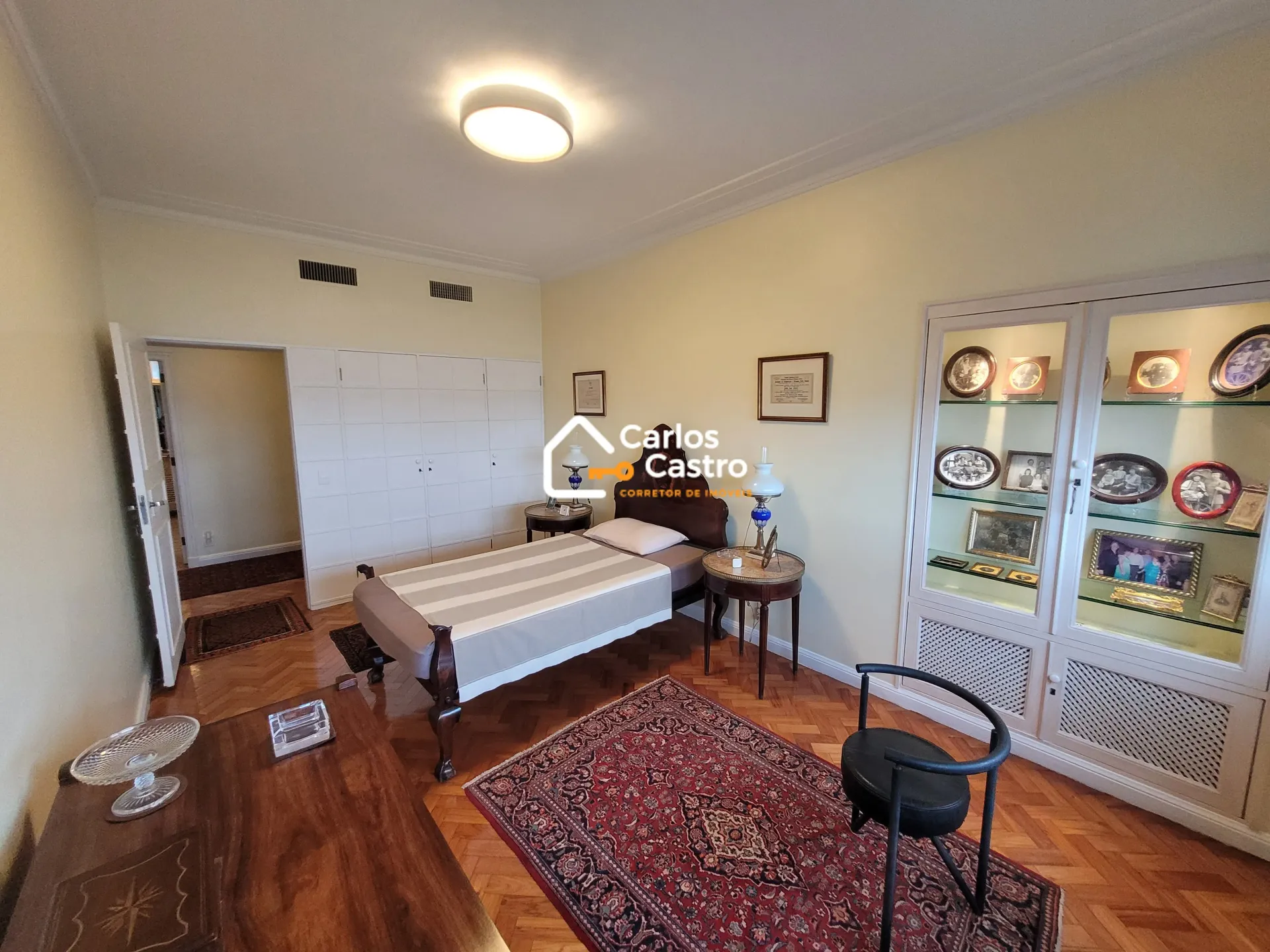 Apartment on the 9th floor with a bathtub — photo 60
