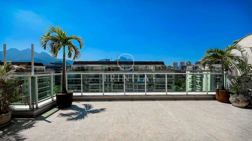 Furnished penthouse with 4 bedrooms, 200 m² and 3 parking — photo 4