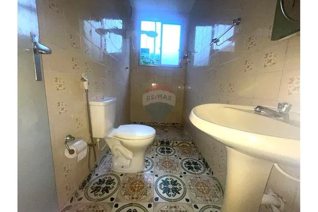 House with 1 bedroom and 1 bathroom, no parking — photo 5