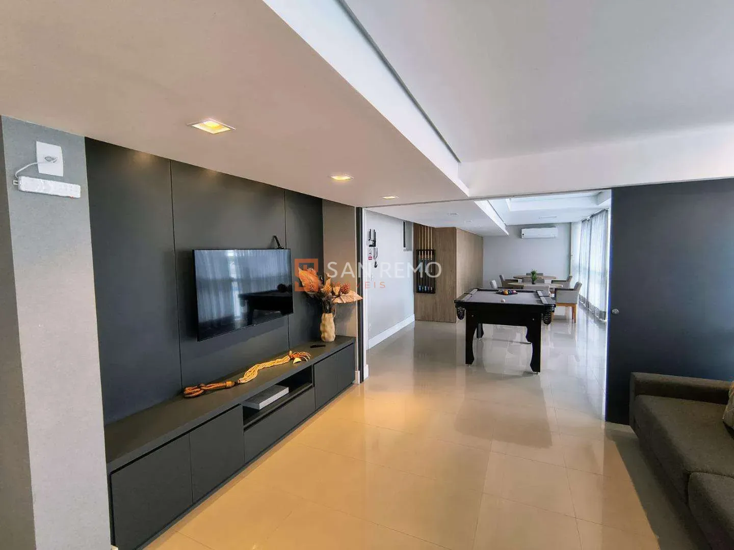 Park view in a 3-bedroom apartment, 184 m² — photo 37