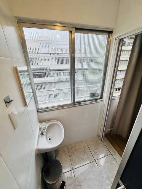 Home office in a one-bedroom apartment, 35 m² — photo 18