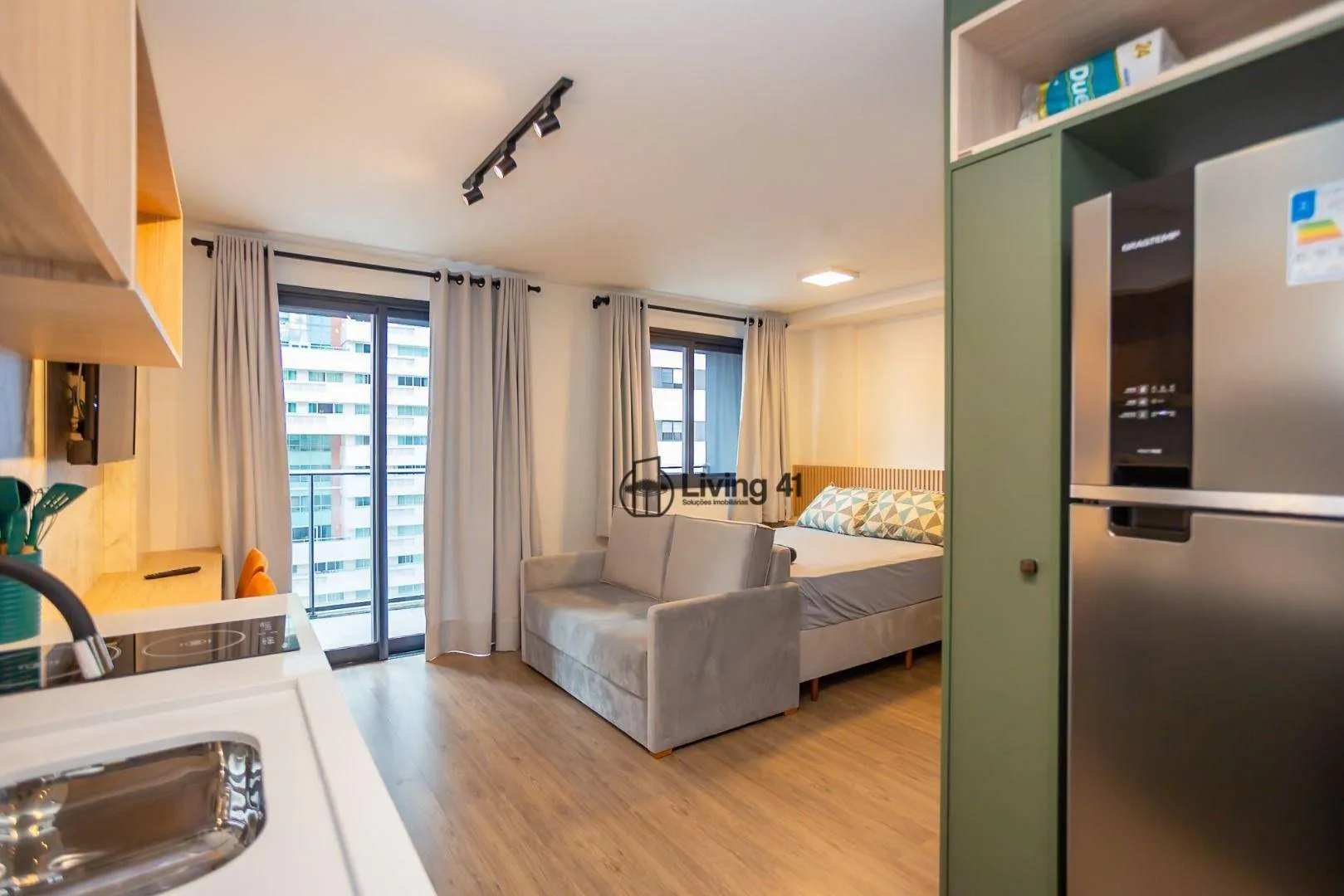 Studio mobiliado de 50 m² com 1 quarto e churrasqueira privativa — photo 2