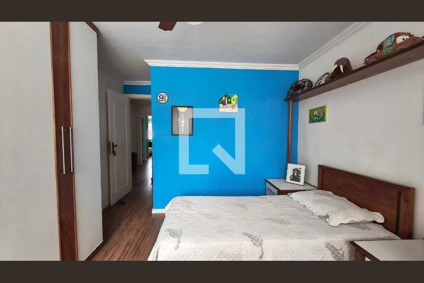 290 m² house with a bathtub and a walk-in closet — photo 42