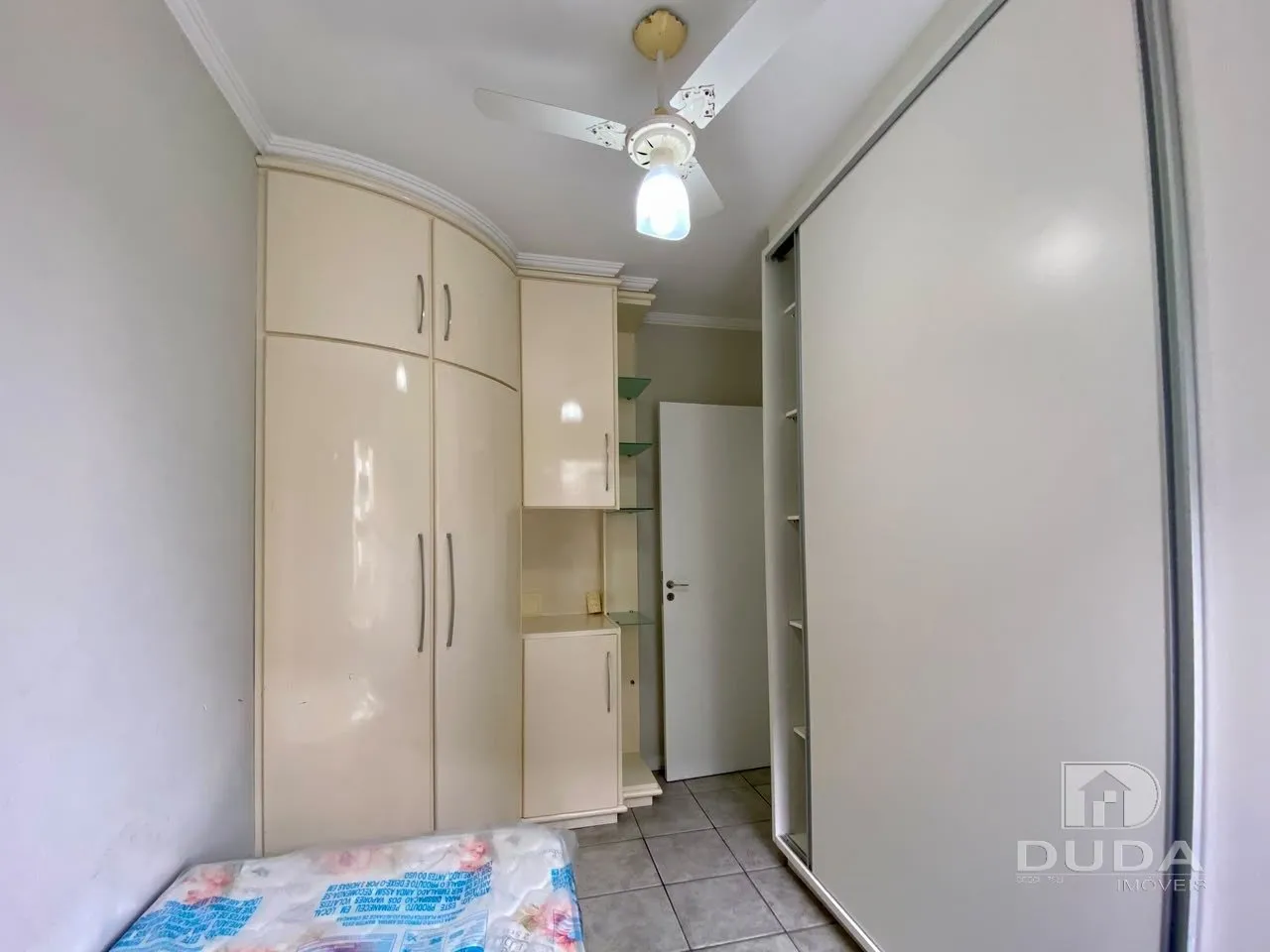 Departamento de 3 dormitorios en edificio con gimnasio — photo 22