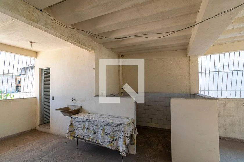 Casa amueblada con 3 dormitorios y 240 m² con balcón — photo 49