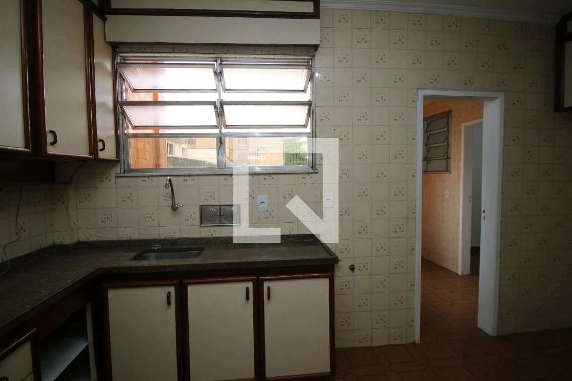 Rental apartment with 3 bedrooms and a balcony — photo 30
