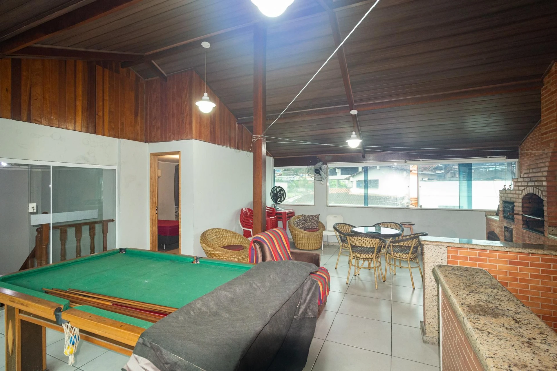 Furnished house, 360 m², with a garden — photo 4