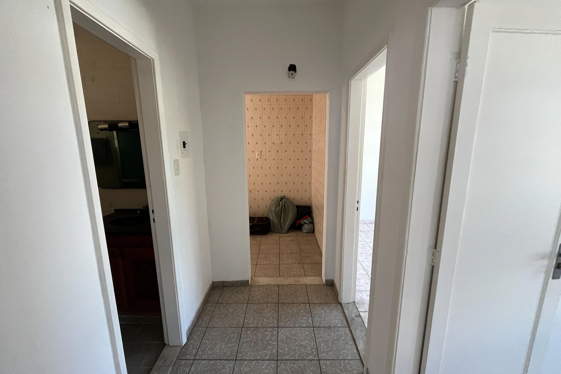 Квартира з 2 спальнями, балконом і приватним садом — photo 3