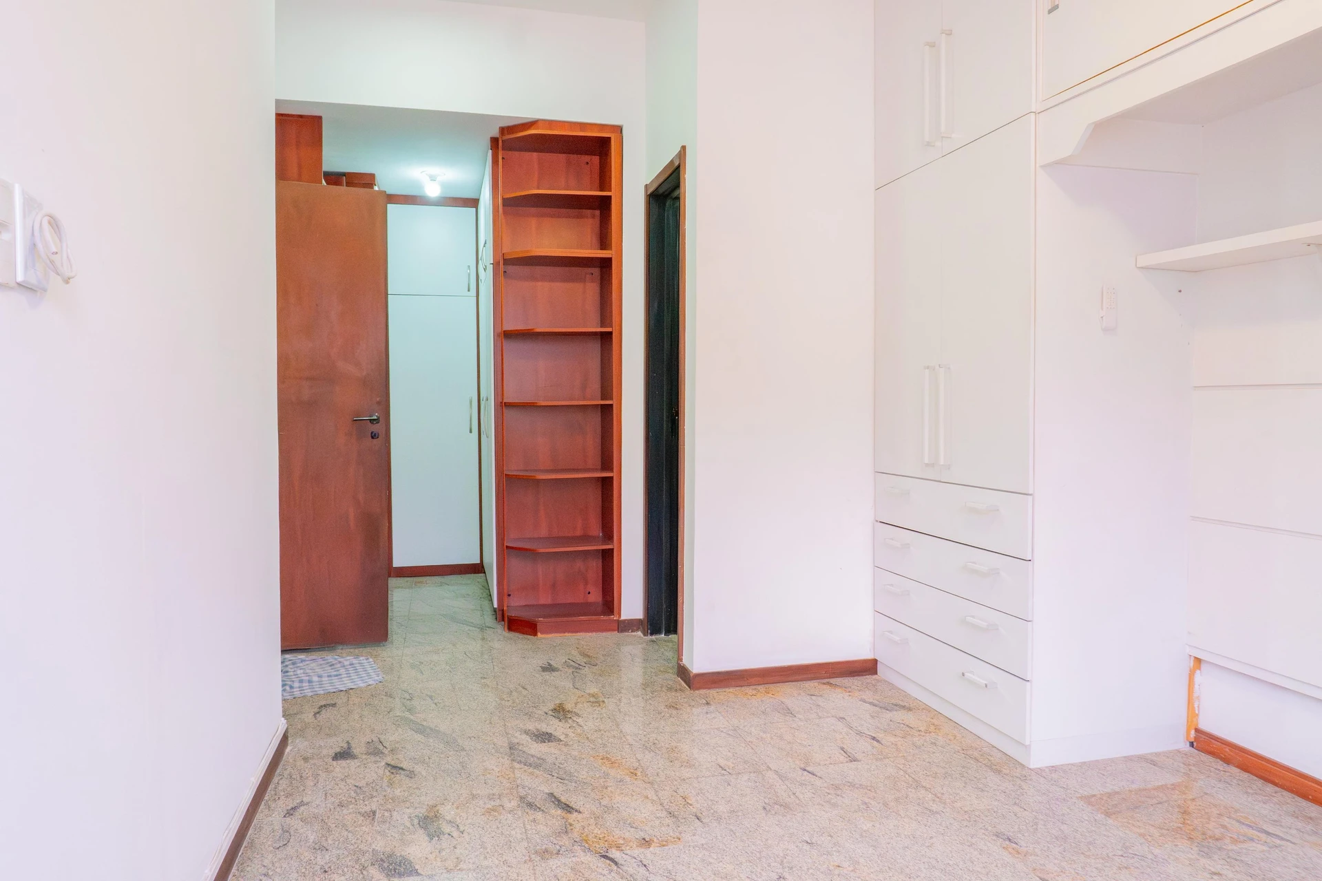 4-bedroom apartment with a mountain view in Rio de Janeiro — photo 43