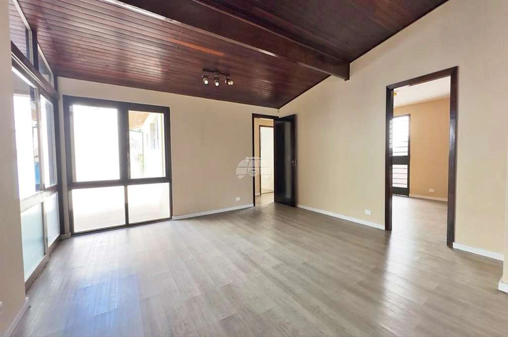 Single-story house with 3 bedrooms and an electric stove