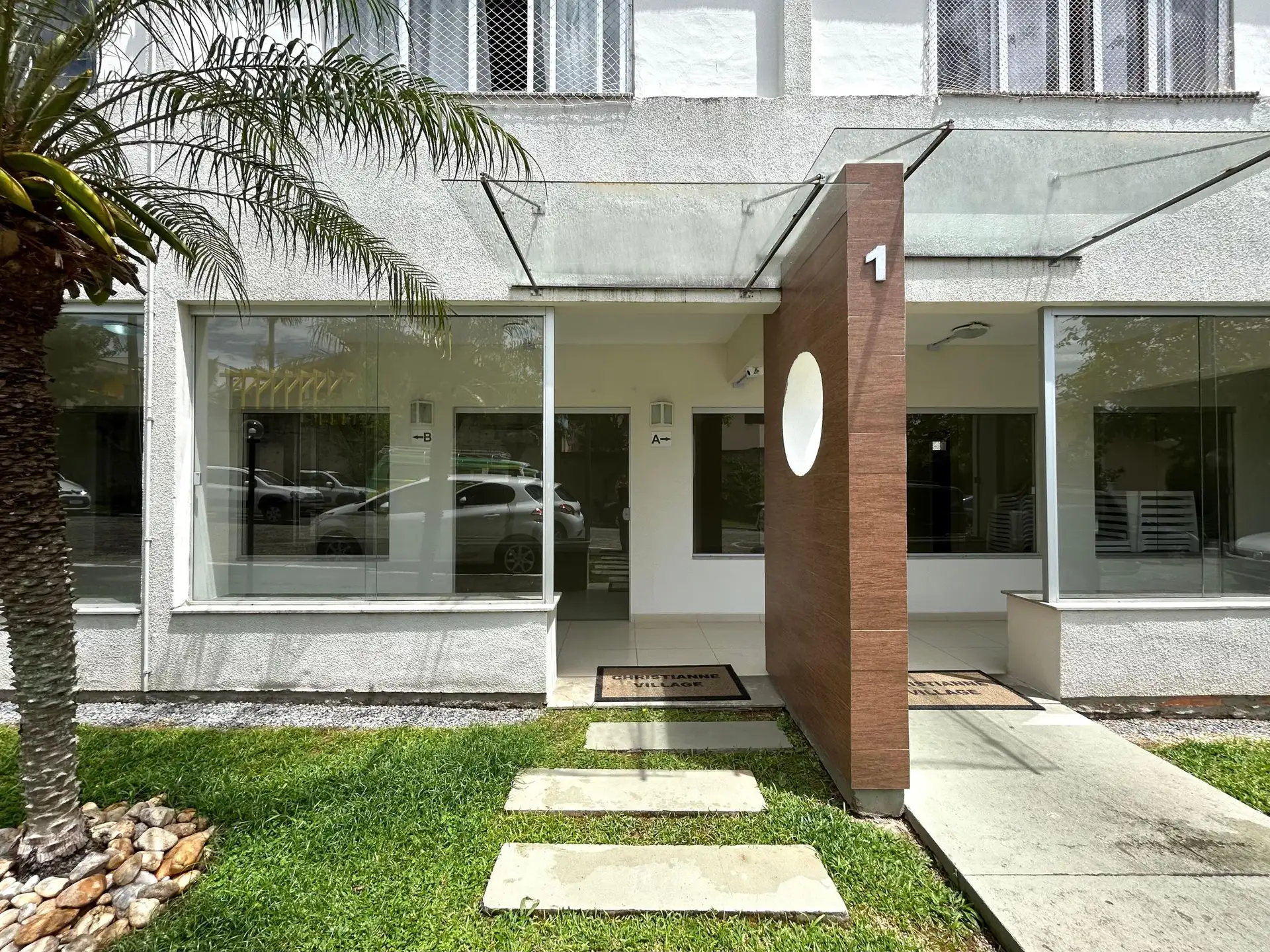 Furnished apartment, 86 m², with a walk-in closet — photo 24