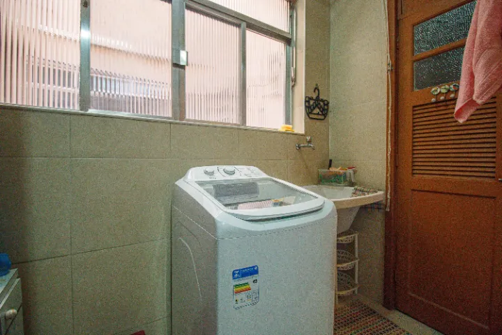 Furnished 2-bedroom apartment with a closed kitchen — photo 11