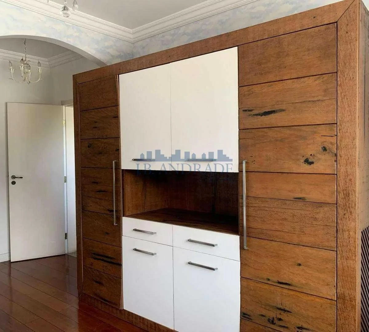 House with 6 en-suite bedrooms and 12 bathrooms — photo 30
