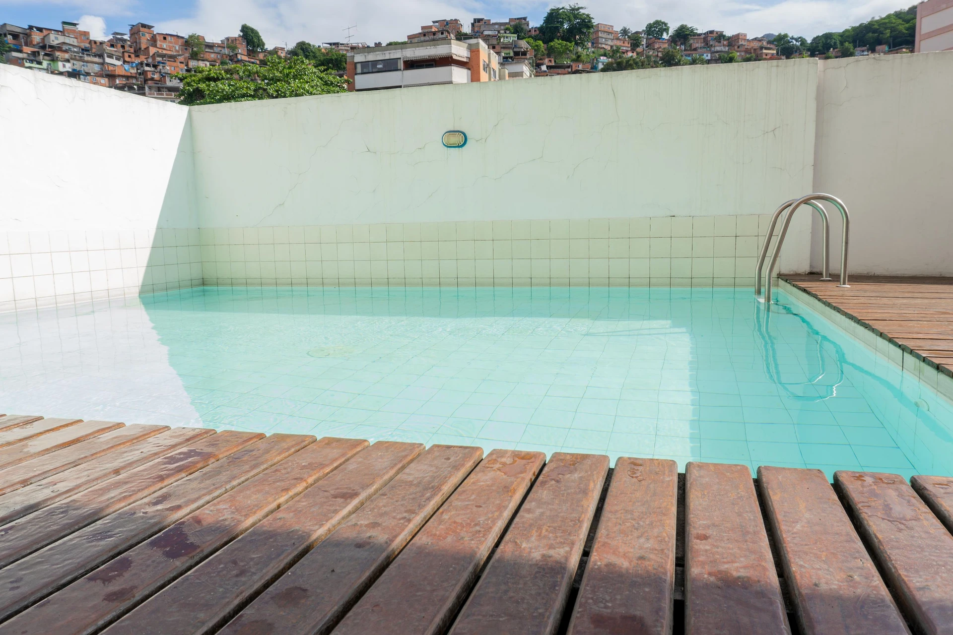 Washing machine in a 3-bedroom apartment, 90 m² — photo 12