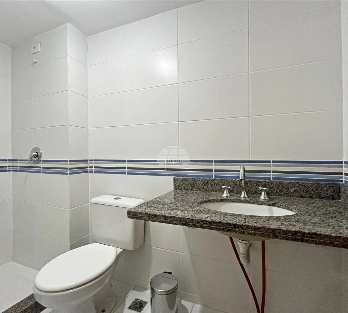 Furnished 2-bedroom apartment on the 4th floor — photo 11