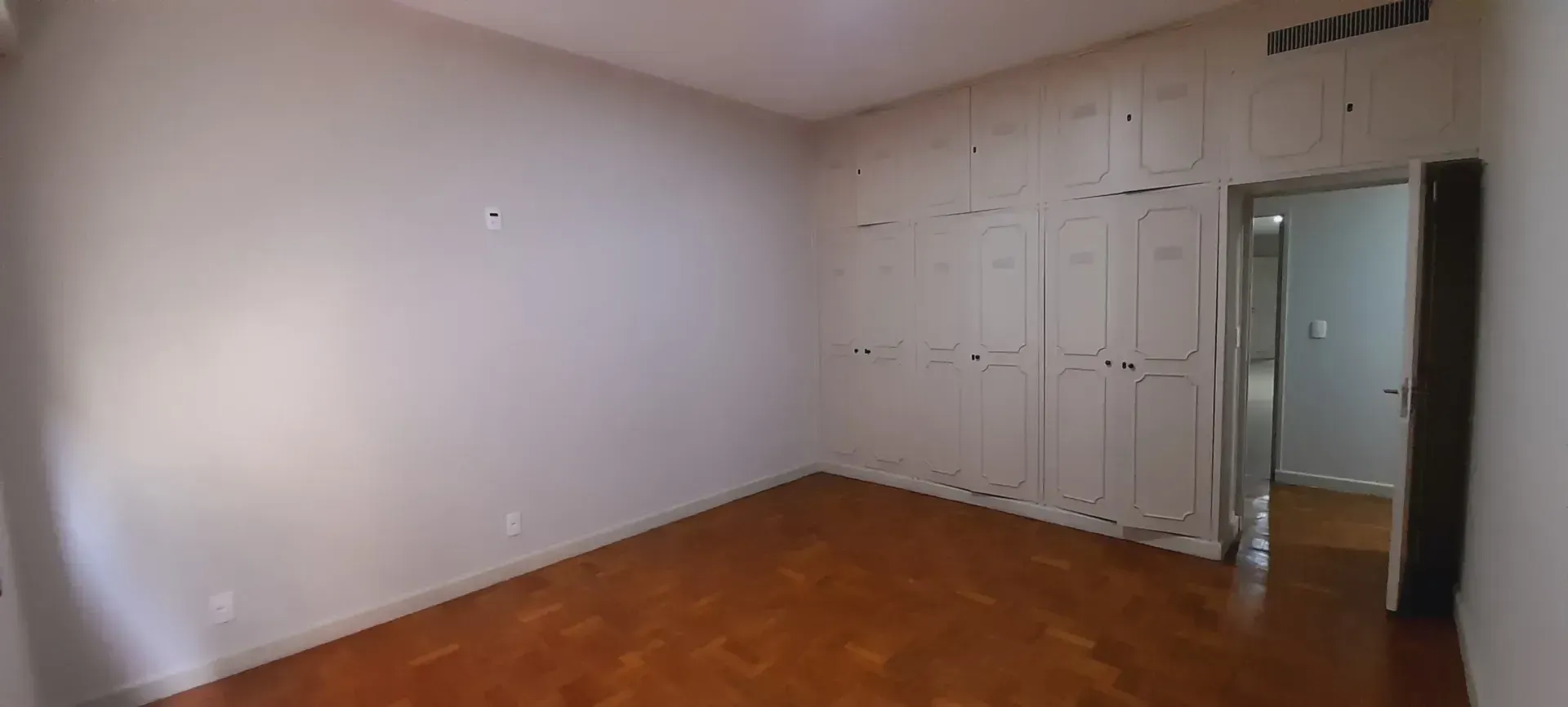Unfurnished apartment with 4 bedrooms and 2 parking — photo 19