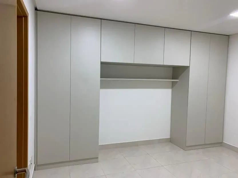 Квартира 90 м² с видом на воду и панорамными окнами — photo 15