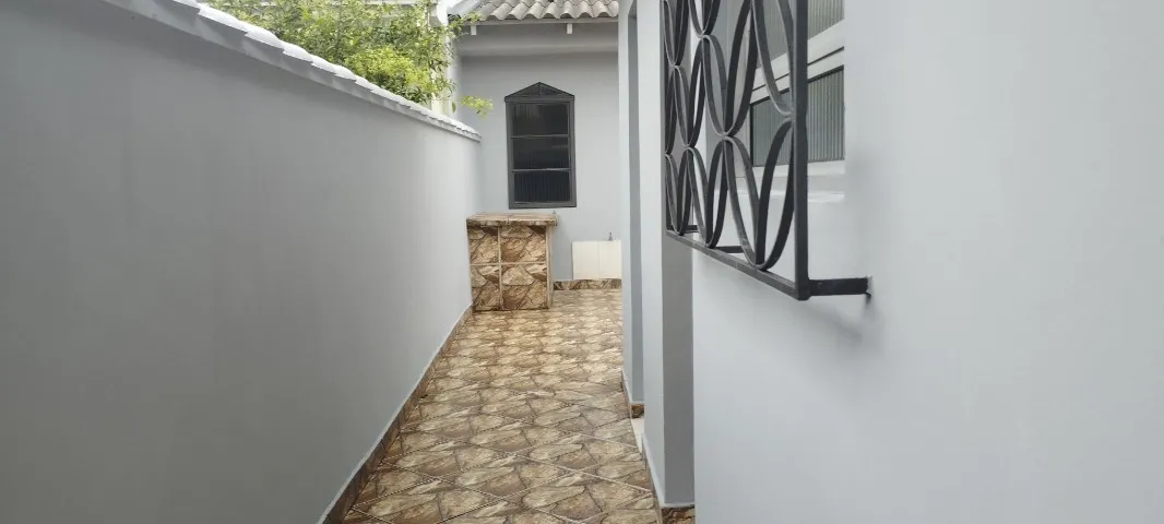 Furnished commercial house with 3 bedrooms and 3 bathrooms — photo 15