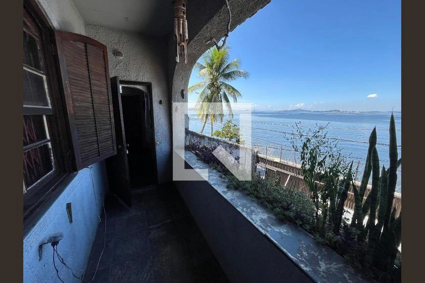 Rental house with 4 bedrooms and 600 m² — photo 3