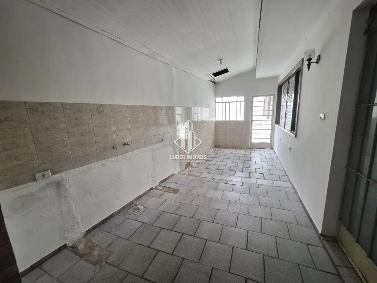 4-bedroom house with a garden in Curitiba — photo 6